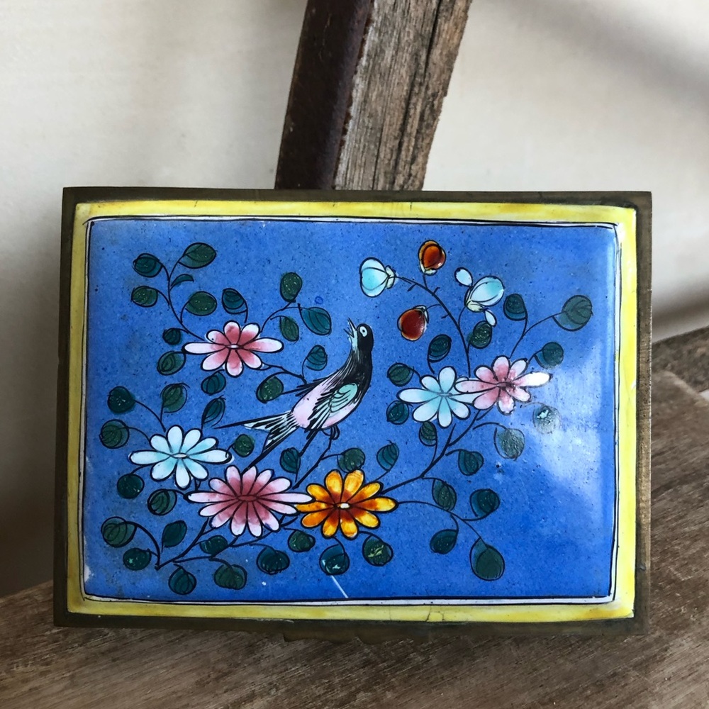 ENAMEL BRASS Beautiful Vtg Handpainted Trinket Box